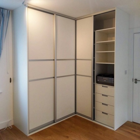 Двери-купе со вставками белых панелей ЛДСП/МДФ