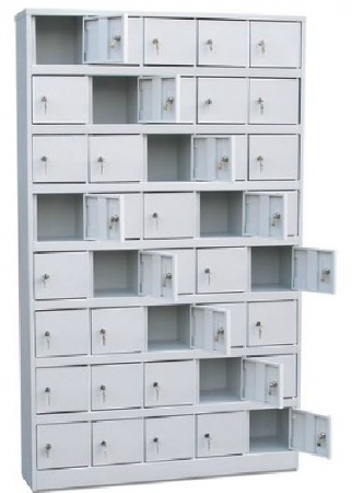 Шкаф на 40 ячеек